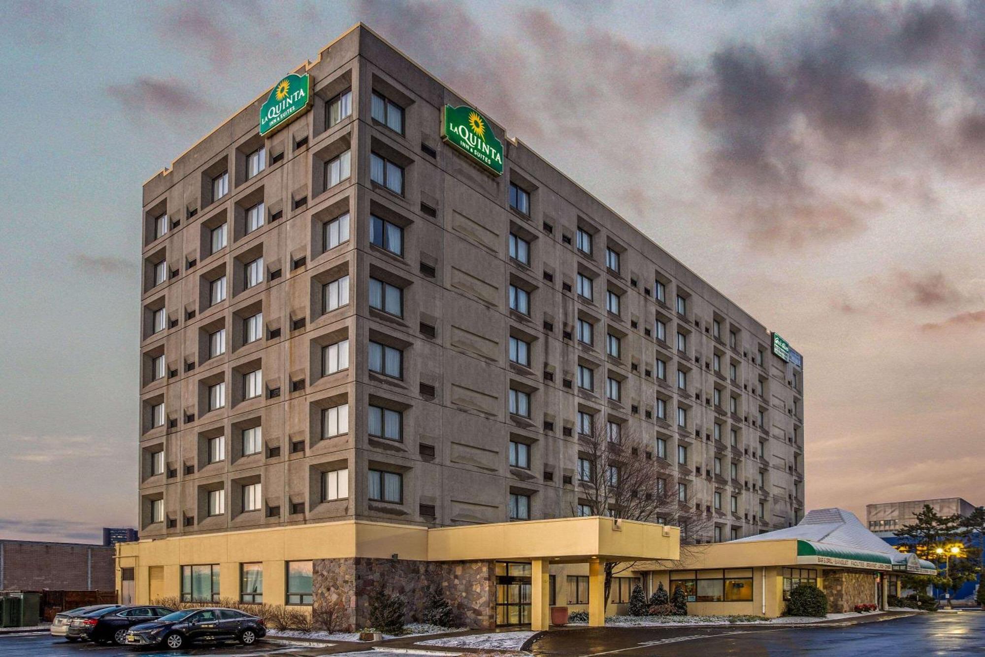 Hotel La Quinta By Wyndham New Haven Exterior foto